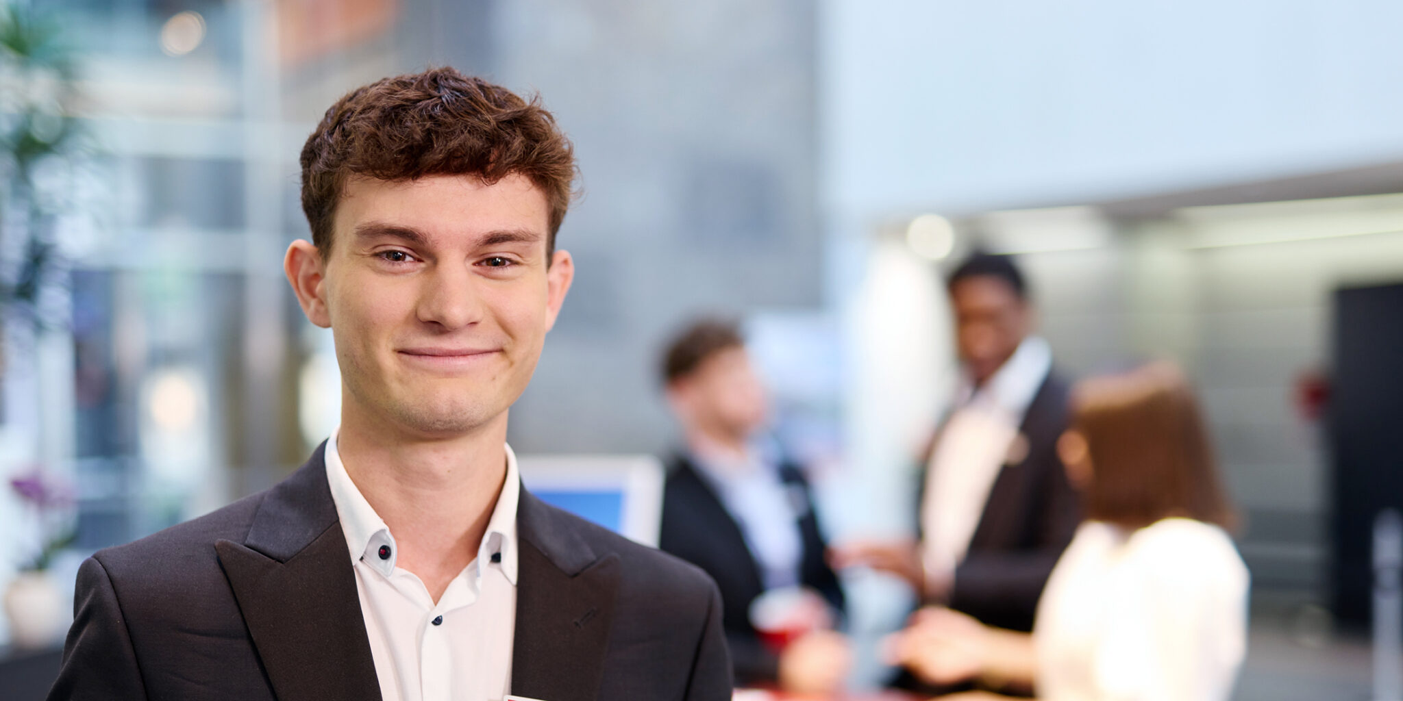 Recruiting_Azubis_Header-Slider_1600x800px_10