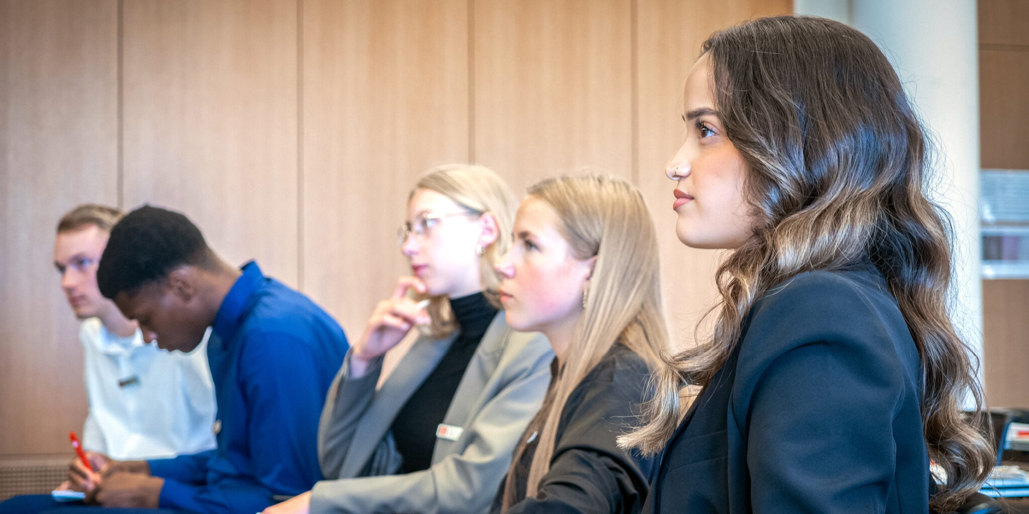 Recruiting_Azubis_Header-Slider_1600x800px_21