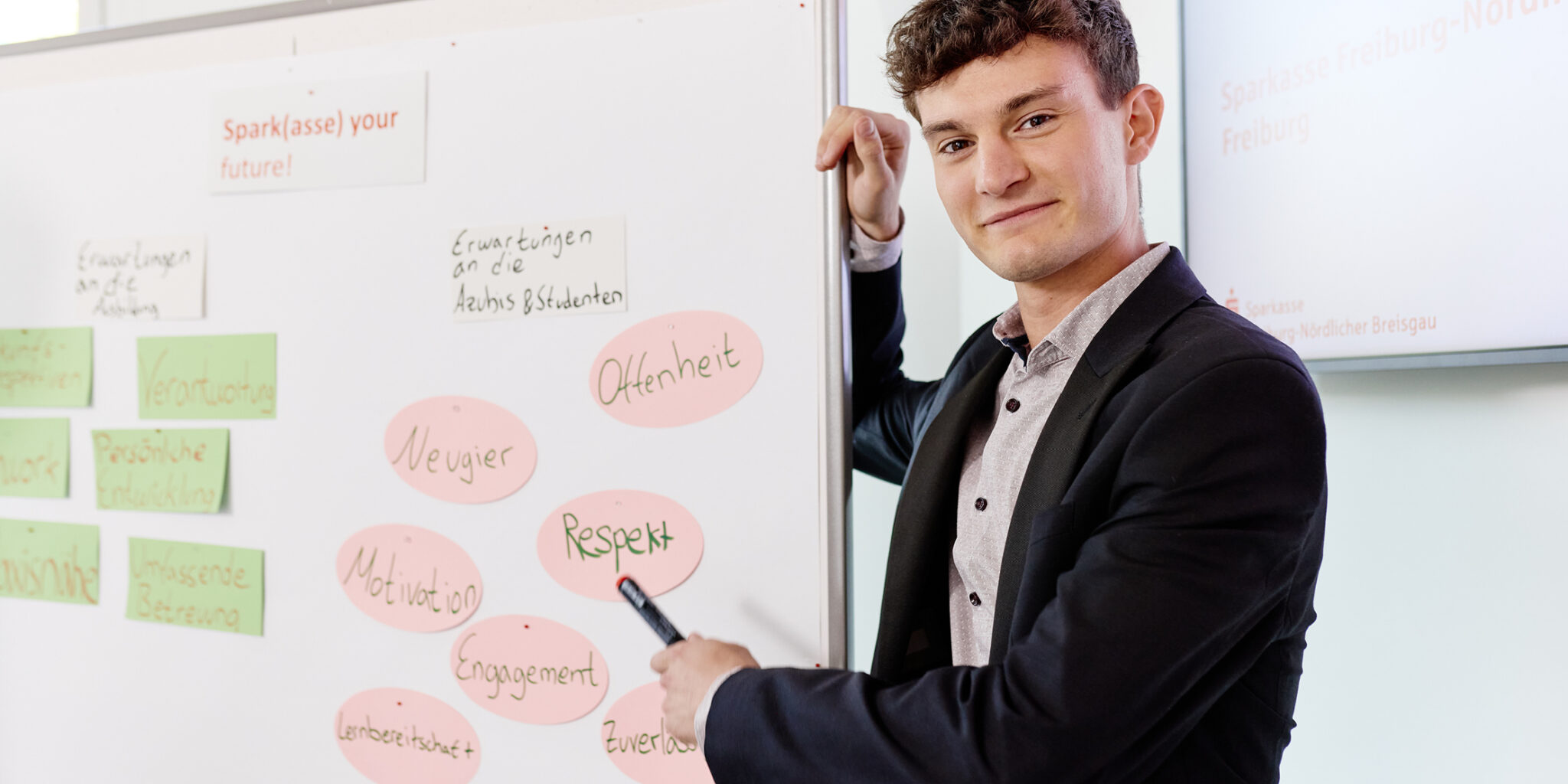 Recruiting_Azubis_Header-Slider_1600x800px_29