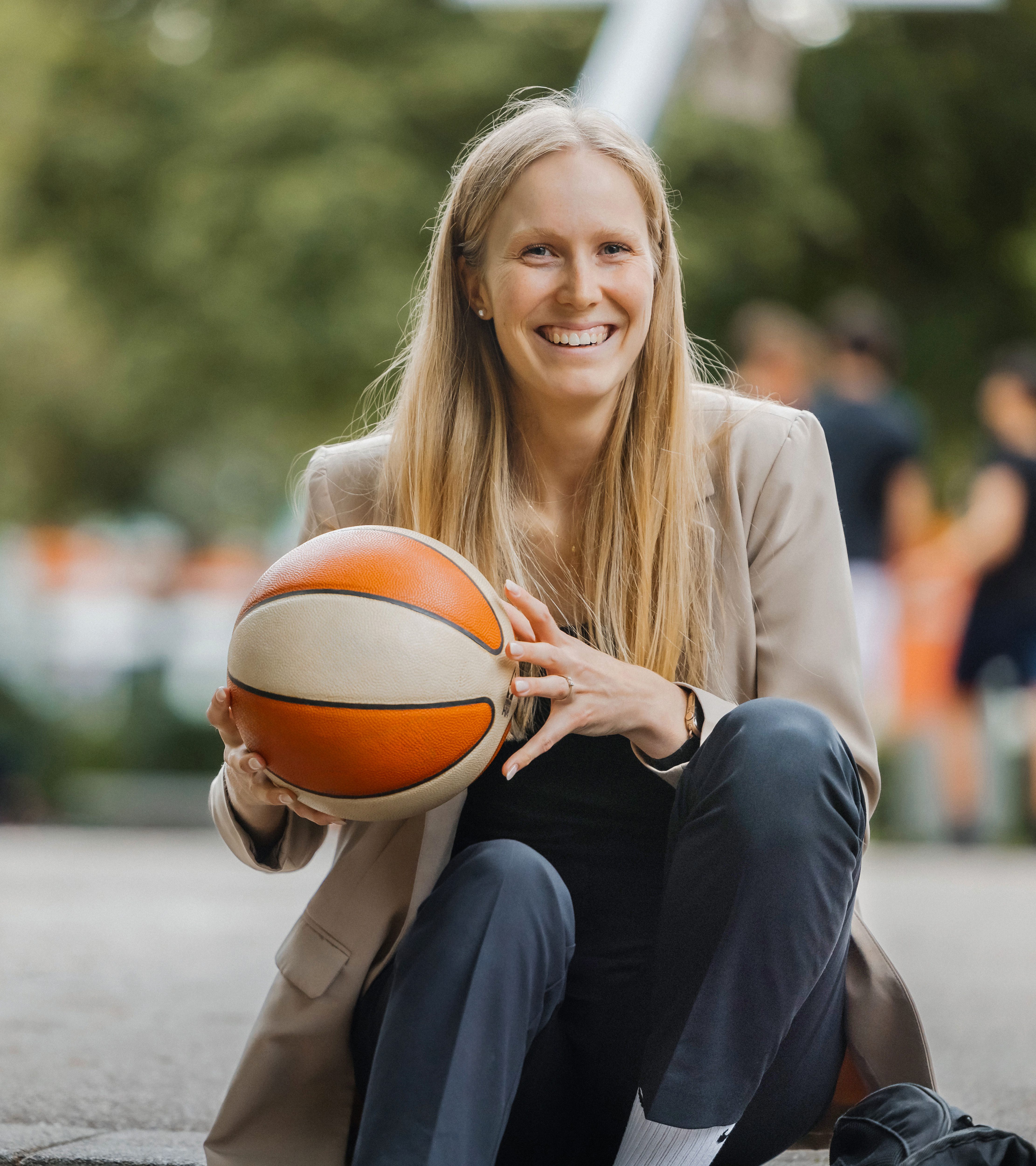 Recruiting_Fachkraefte-Startseite_Header-Slider_1600x1800px_10