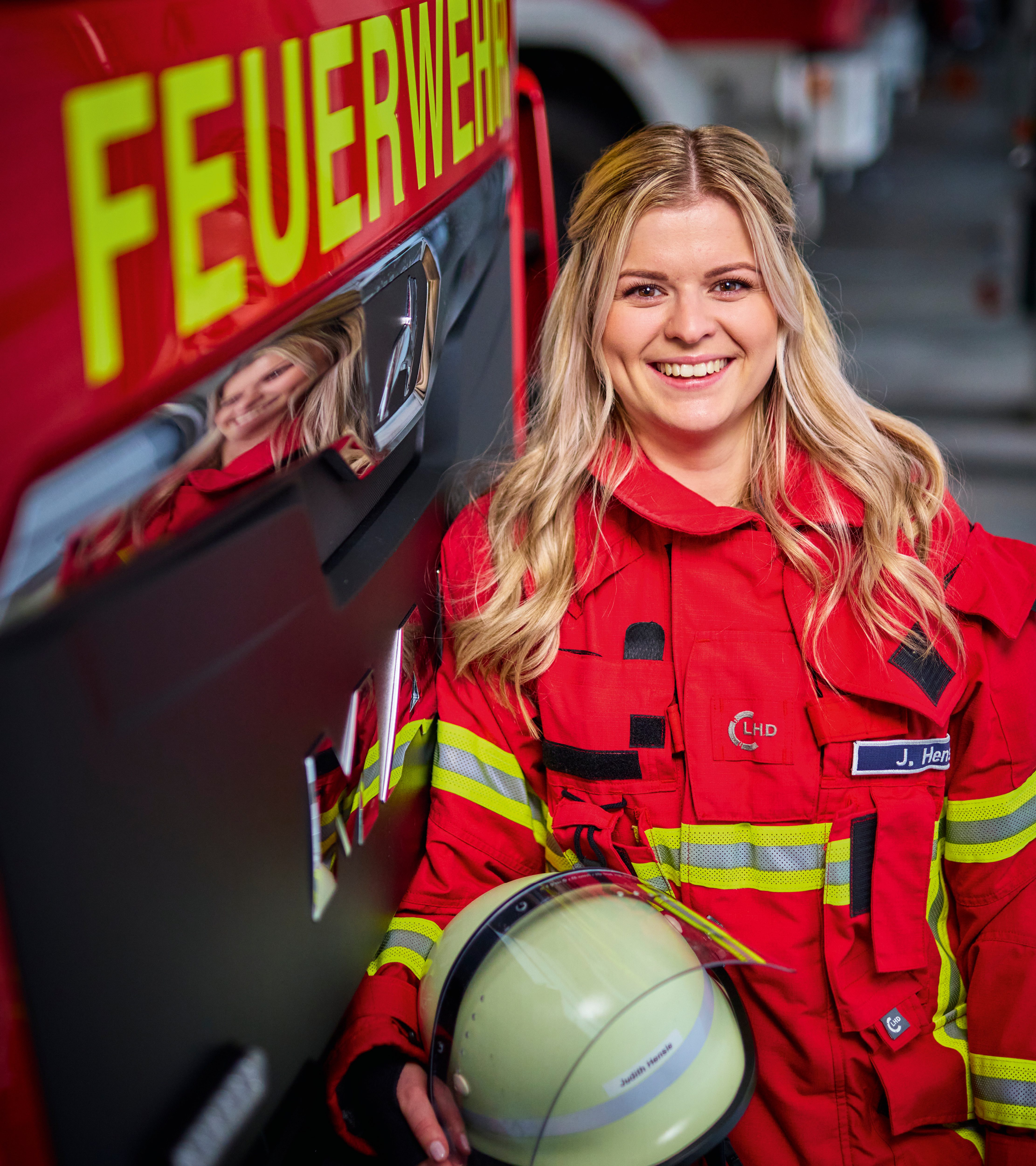 Recruiting_Fachkraefte-Startseite_Header-Slider_1600x1800px_4