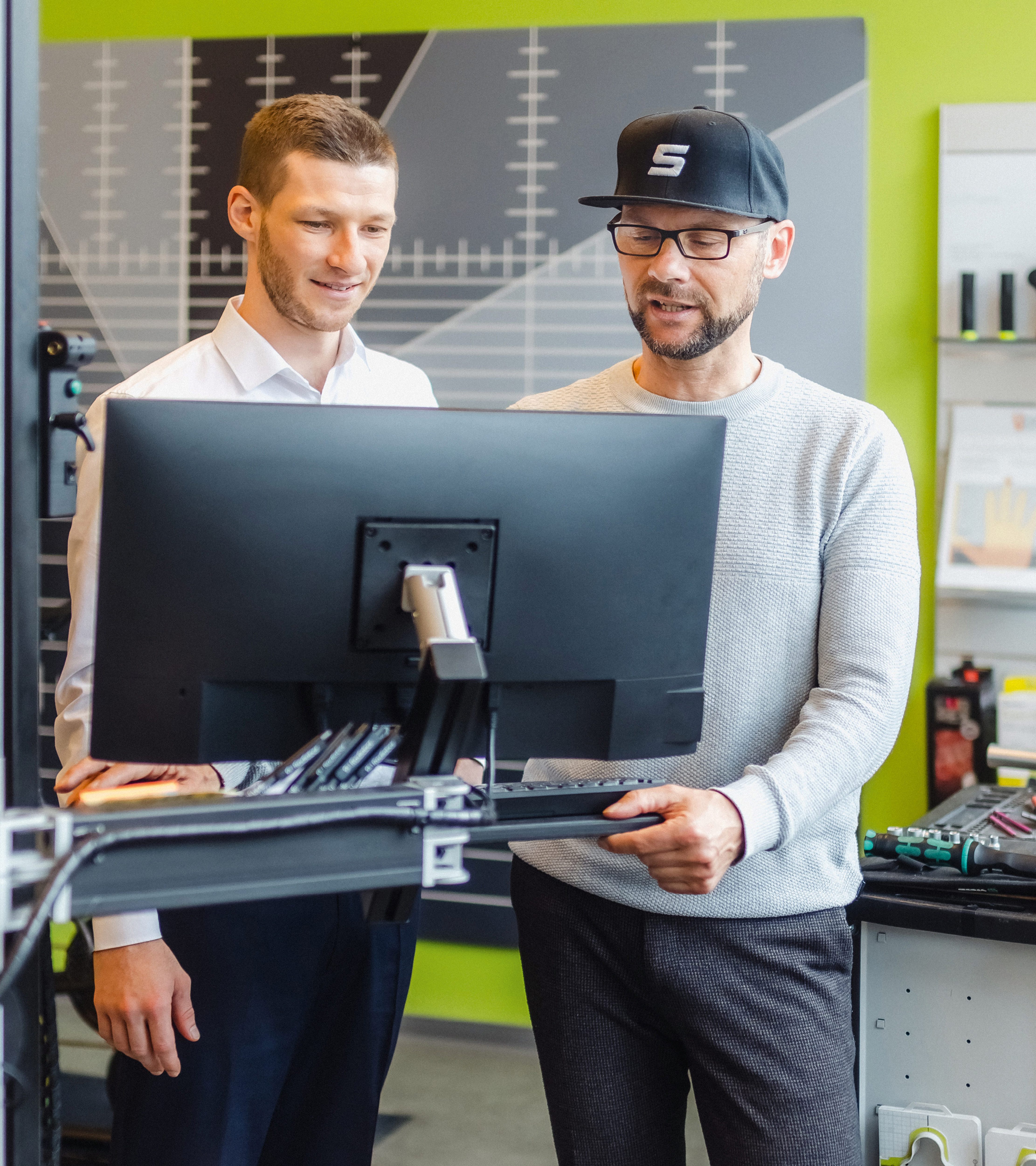 Recruiting_Fachkraefte-Startseite_Header-Slider_1600x1800px_5